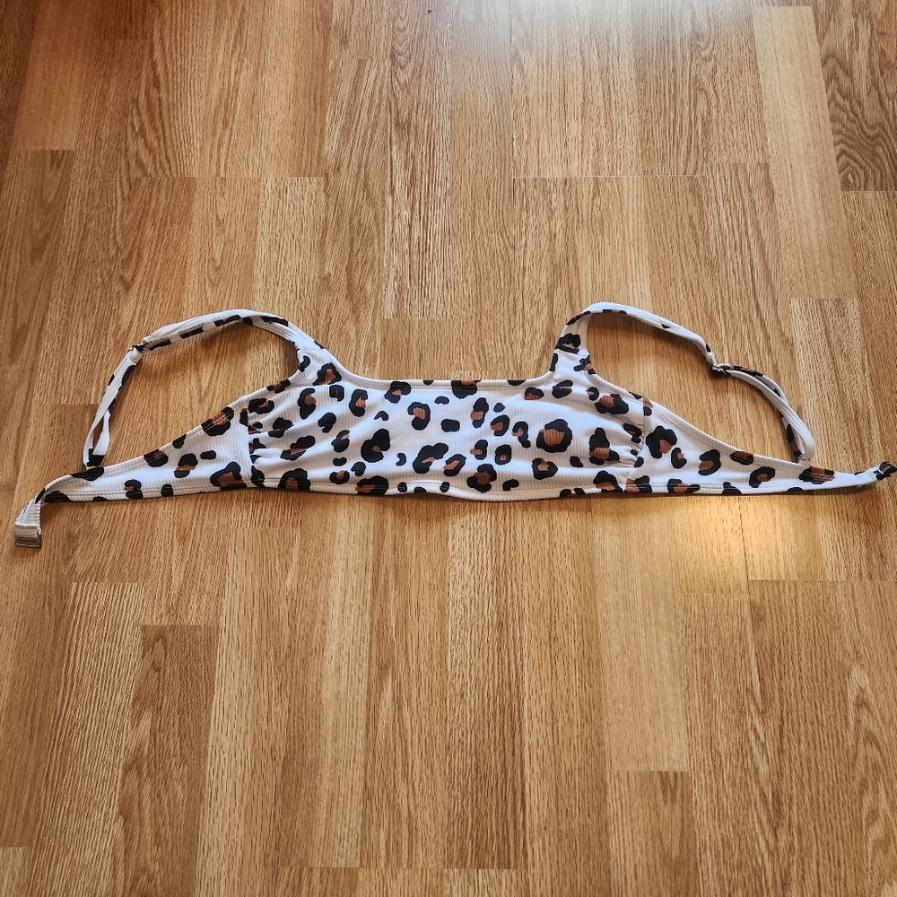 Xhilaration bikini top